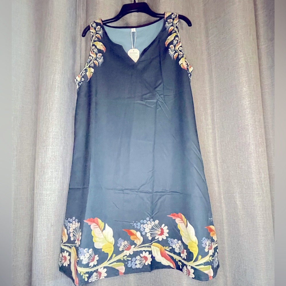 ❗️PRICE DROP❗️XL sleeveless knee length navy dress with floral trim - Picture 5 of 7